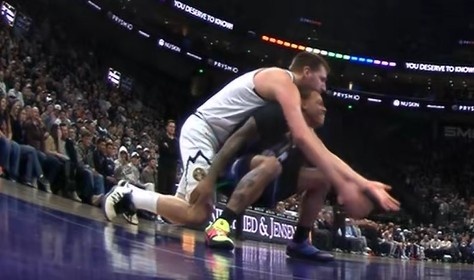 世界杯比赛回放-阿德尔曼:若联盟允许小个子对约基奇的防守动作 那我们必须适应