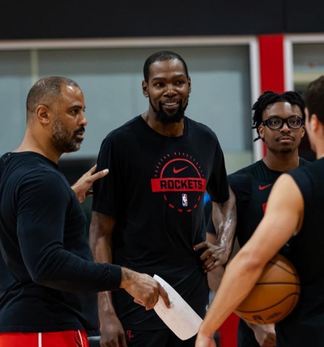 世界杯高清观看-19战9胜10负！队记列火箭低迷6大原因：伤病频繁，乌度卡也该背锅