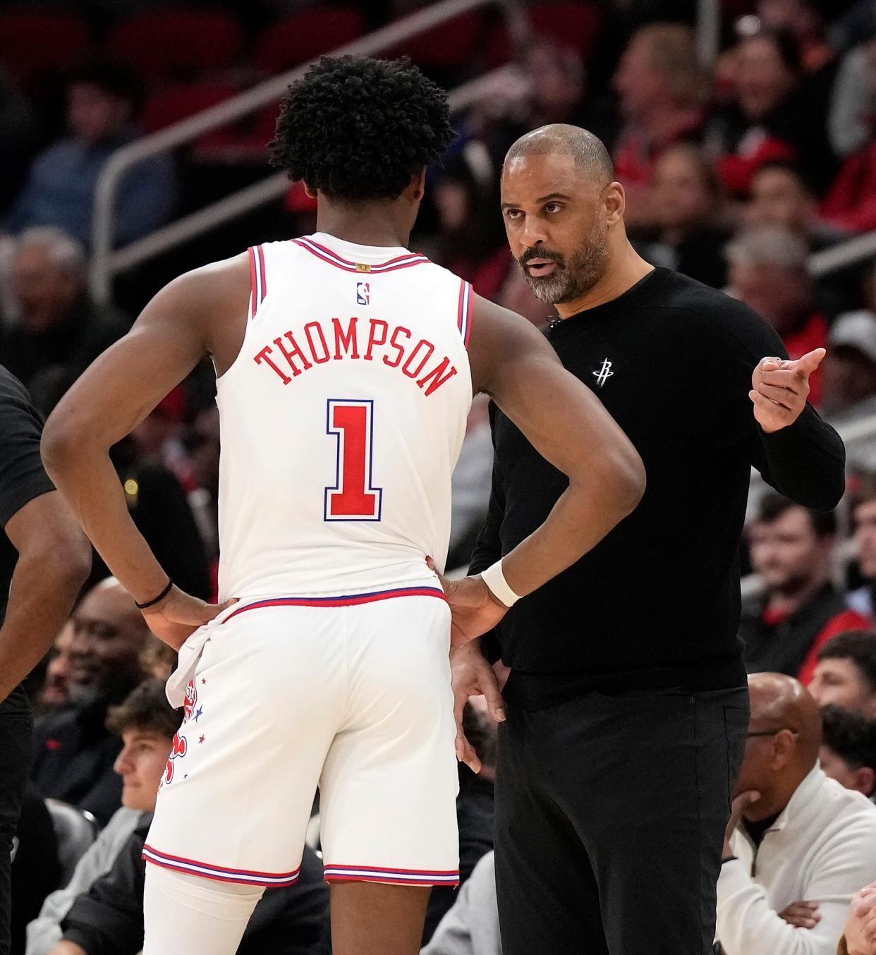 世界杯高清观看-19战9胜10负！队记列火箭低迷6大原因：伤病频繁，乌度卡也该背锅