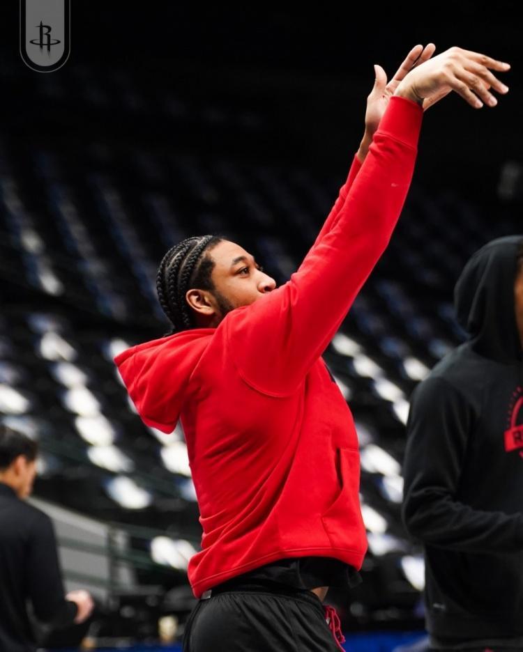 世界杯高清观看-19战9胜10负！队记列火箭低迷6大原因：伤病频繁，乌度卡也该背锅