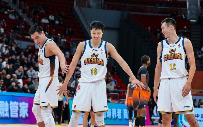 世界杯比赛回放-CBA升降级出炉！退4进5，NBL球队先抢两名额，江苏四川处境尴尬|联赛|小联赛|竞争力|篮协|赛季_新浪体育_新浪新闻