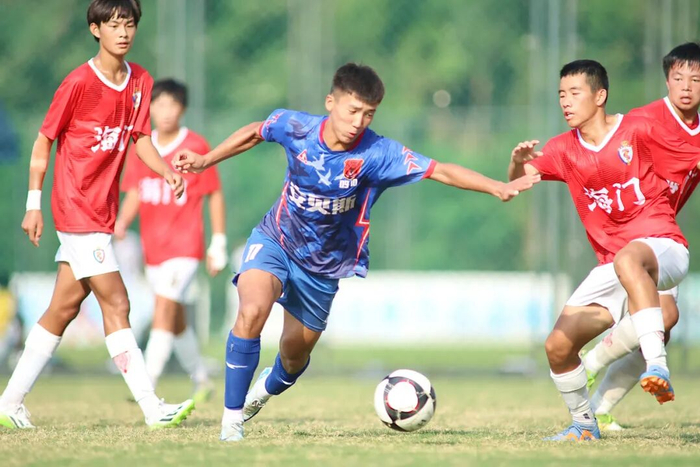 世界杯手机直播-从黄海之滨到国家集训队!东台足球小将入选国家队|足球俱乐部|安贝斯足球俱乐部|中国男足|中国足协|俱乐部_新浪体育_新浪新闻