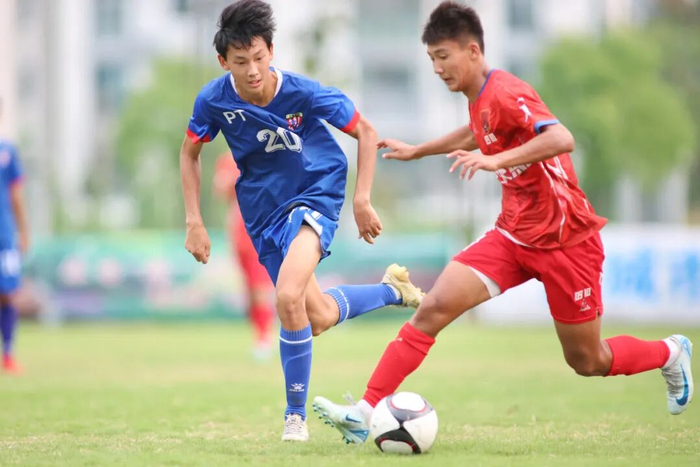 世界杯手机直播-从黄海之滨到国家集训队!东台足球小将入选国家队|足球俱乐部|安贝斯足球俱乐部|中国男足|中国足协|俱乐部_新浪体育_新浪新闻