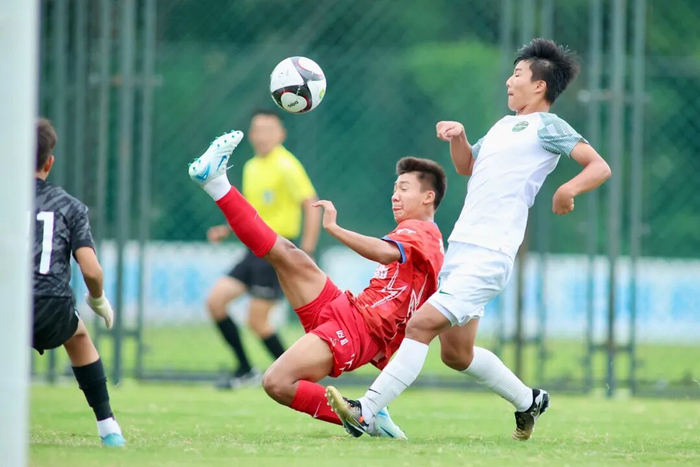 世界杯手机直播-从黄海之滨到国家集训队!东台足球小将入选国家队|足球俱乐部|安贝斯足球俱乐部|中国男足|中国足协|俱乐部_新浪体育_新浪新闻