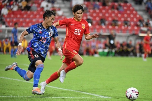 世界杯直播下载-缺中锋的海港，跟少边锋的申花，哪一个更强？