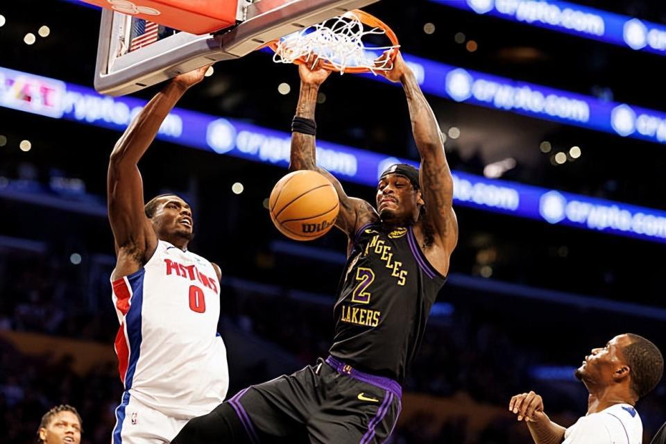 世界杯官方直播平台-还没找到说明书？湖人对于锋线大闸的使用依然存在着明显的问题？