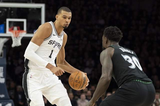 世界杯手机直播-马刺115-108赢森林狼,文班亚马砍NBA第四神迹!一战看清4个现实